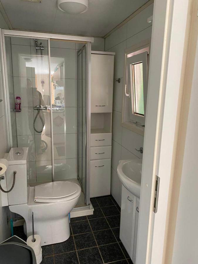 Ruim Privacyvol Chalet Met Overdekt Terras Ermelo Extérieur photo